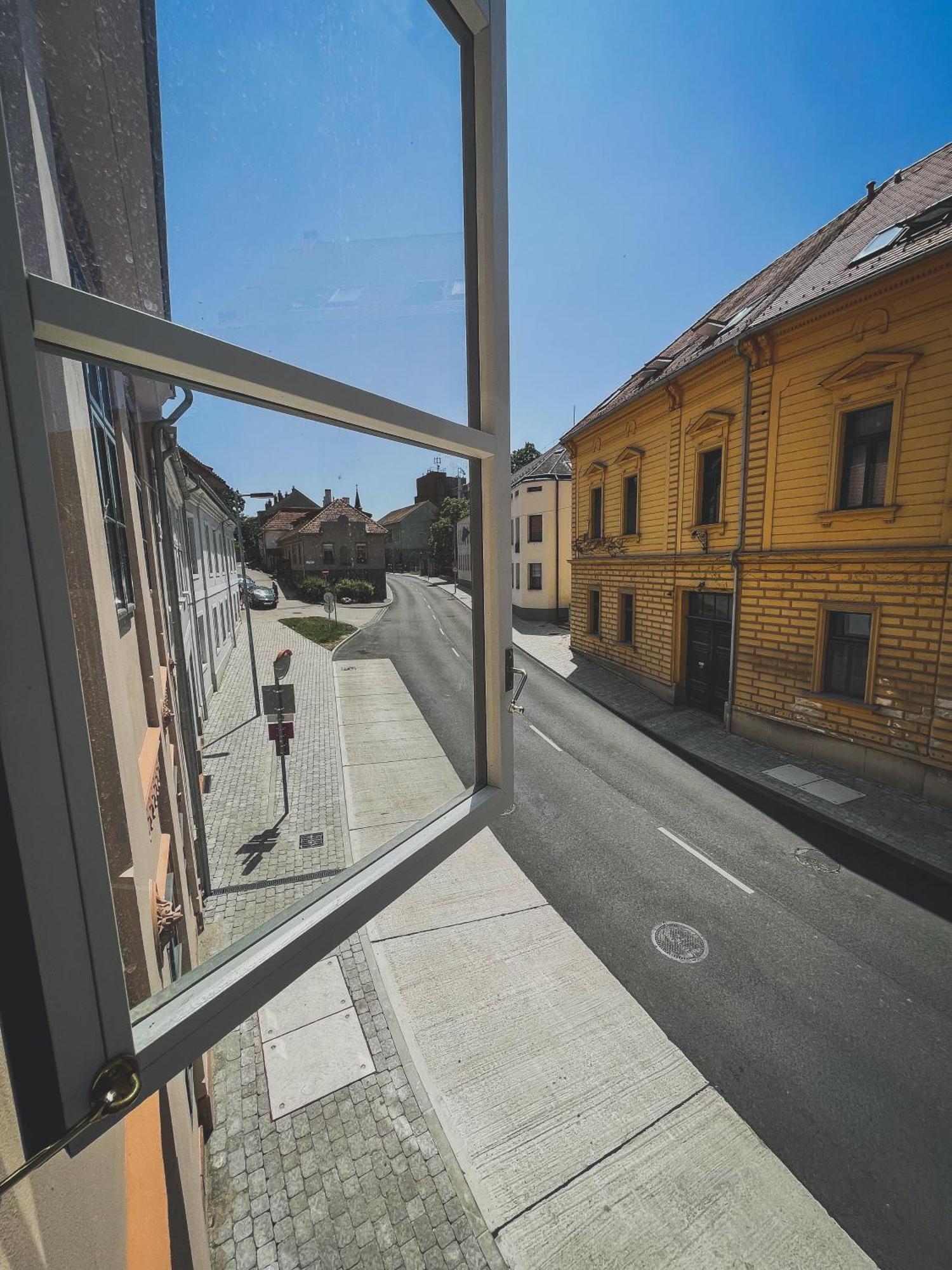Ruttner Suite Veszprem Exterior photo